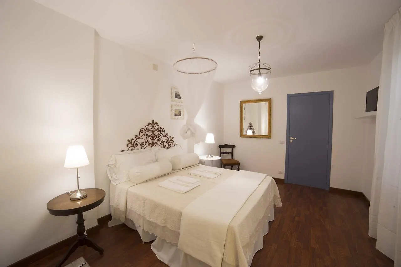 타오르미나 Al Civico Cinque B&B 0*,  이탈리아